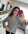 Yarım V Yaka Balık Sırtı Desenli Gri Triko Kazak