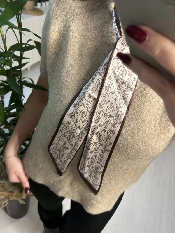 Bej Kısa Kollu Yün Karışımlı Bluz Şal Detaylı