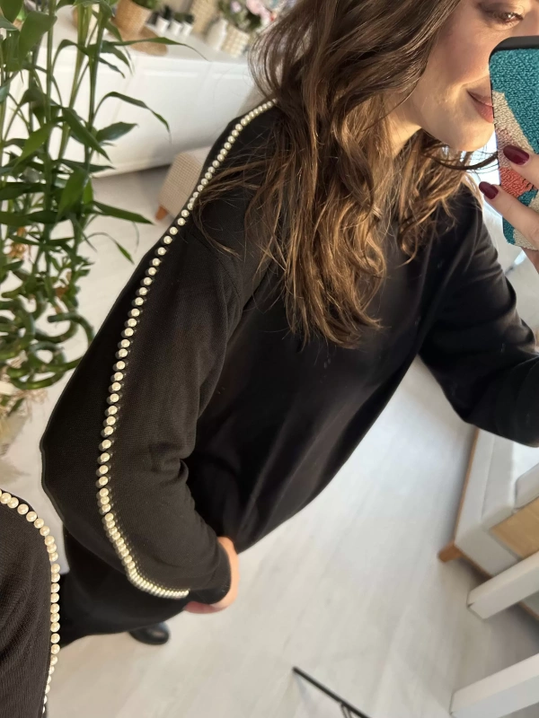 İnci Detaylı Siyah Triko Kazak
