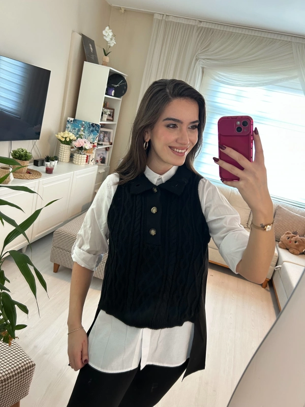 Siyah Düğme Detaylı Triko Kadın Yelek
