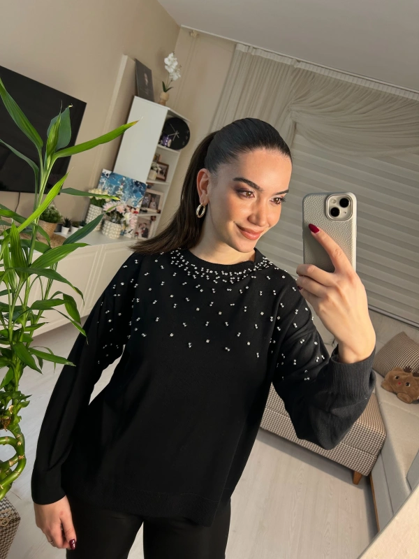 İnci Detaylı Siyah Triko Kazak