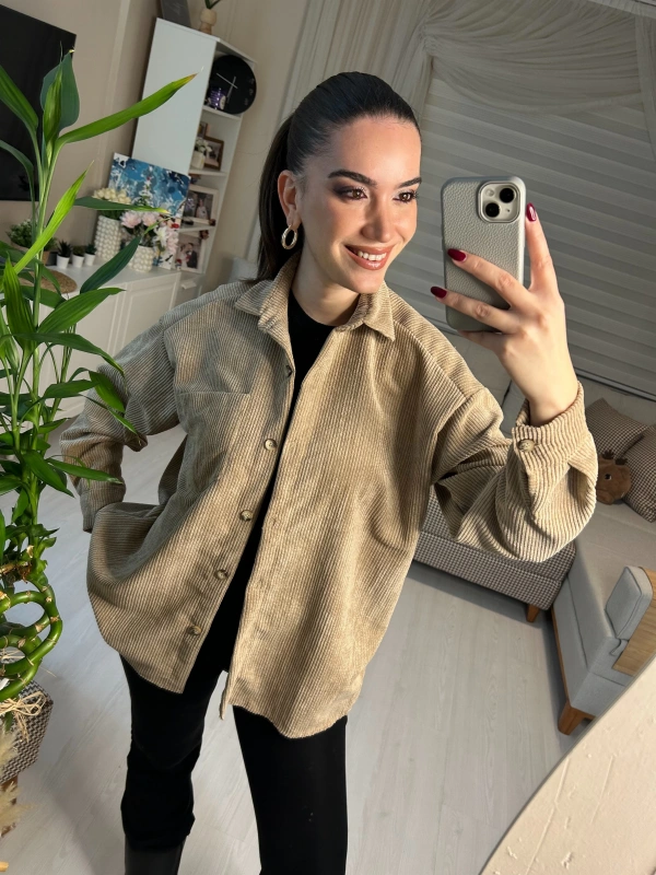 Bej Kadife Dokulu Oversize Gömlek