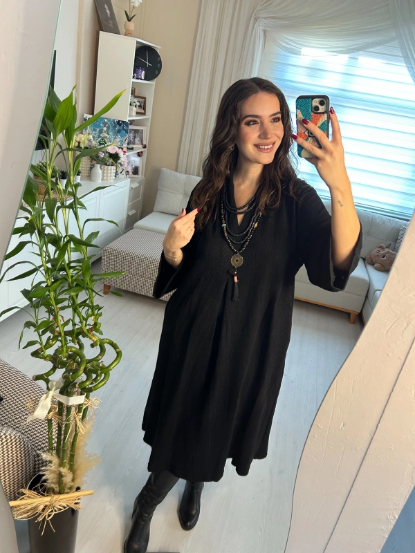 Siyah Oversize Uzun V Yaka Elbise