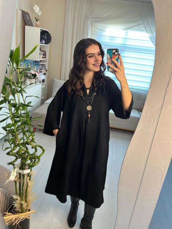 Siyah Oversize Uzun V Yaka Elbise