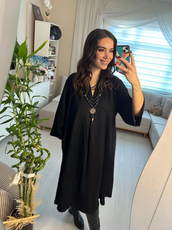 Siyah Oversize Uzun V Yaka Elbise