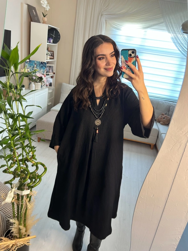 Siyah Oversize Uzun V Yaka Elbise