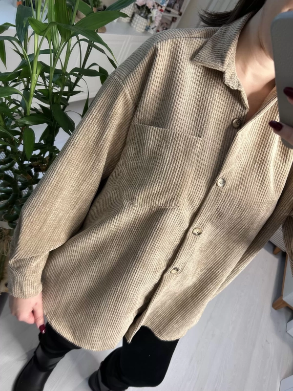 Bej Kadife Dokulu Oversize Gömlek
