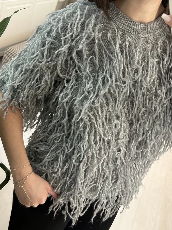 Gri Saçaklı Triko Bluz