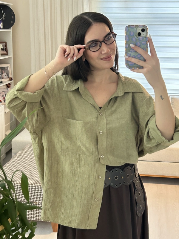 Oversize Hakim Yaka Cep Detaylı Kadın Gömlek – Haki