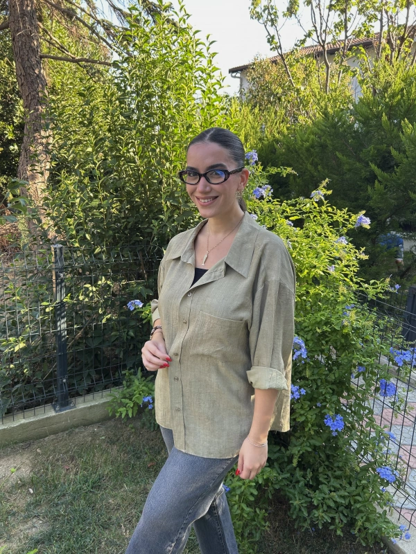 Oversize Hakim Yaka Cep Detaylı Kadın Gömlek – Haki