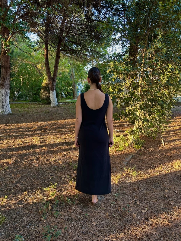 Kadın Siyah Midi Elbise