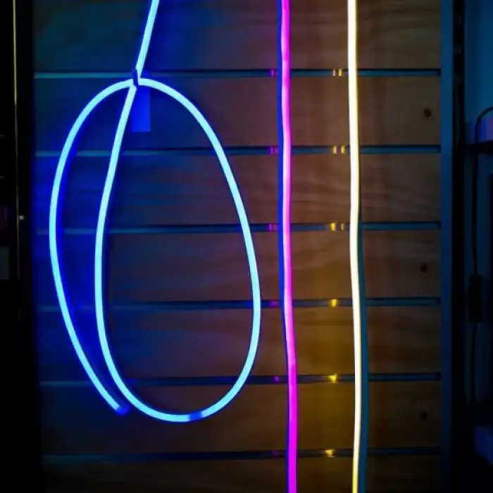 Cata 12v Neon Esnek Şerit Let 5mt Rulo Mavi ( Tak Kullana Uygun Değildir , Trafo Veya Adaptör İle Çalışır) Ct-4555