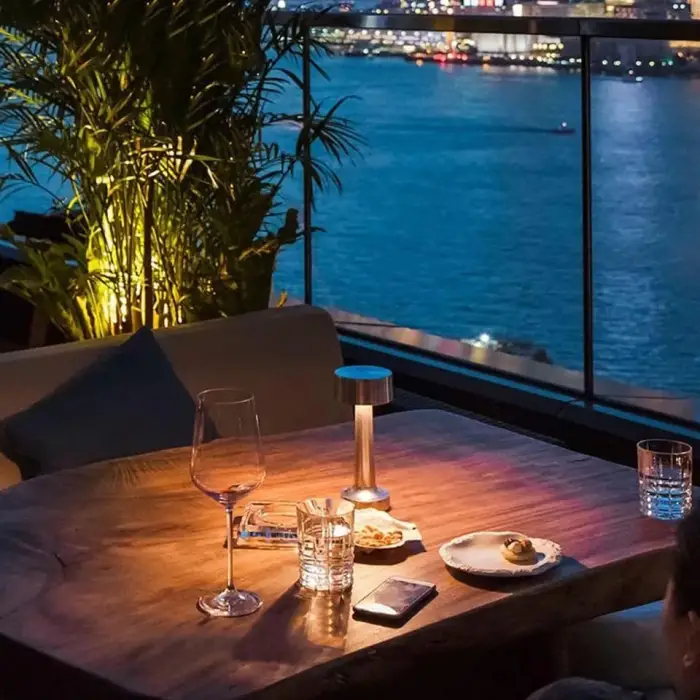 KML106 3 Fonksiyonlu Şarjlı Masa Lambası 2700K 4500K 6500K