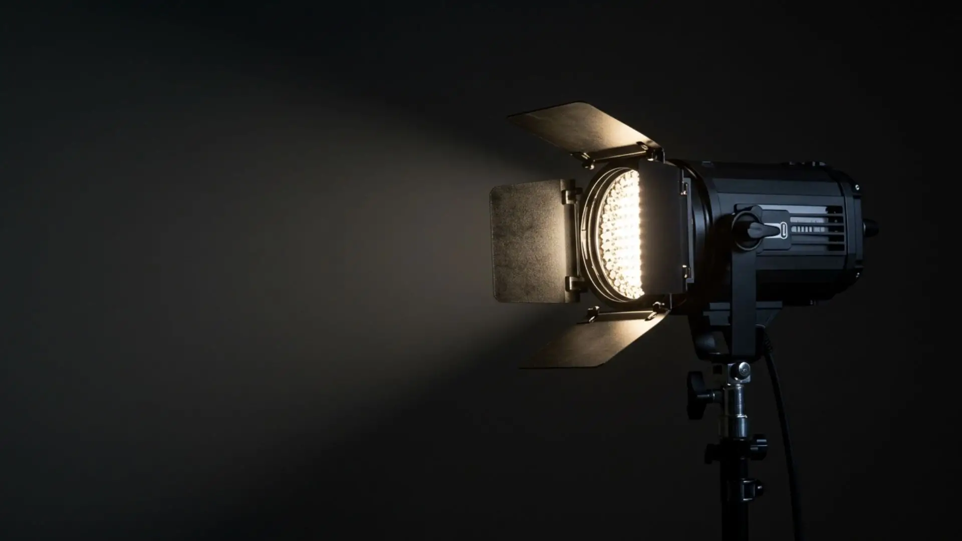 Profesyonel Çekim Işığı Hakkında Merak Edilenler