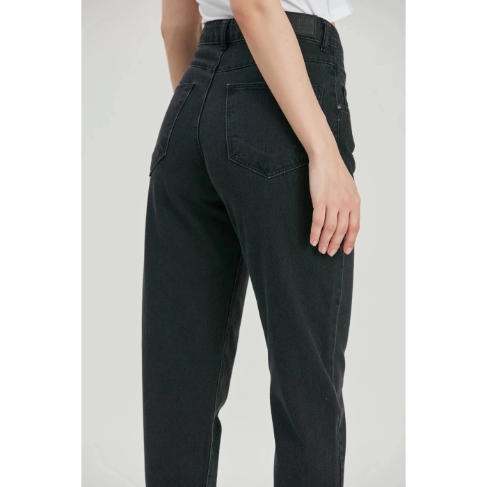Kadın Siyah Yüksek Bel Mom Jeans