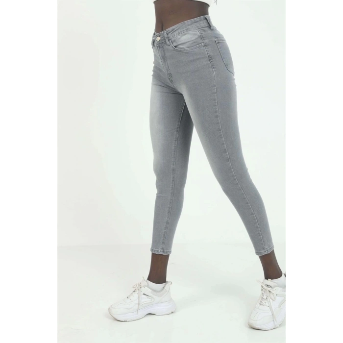 Kadın Taşlanmış Gri Eskitme Detay Yüksek Bel Jean