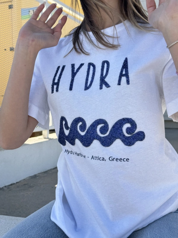 Beyaz Hydra İşlemeli Oversize Tshirt