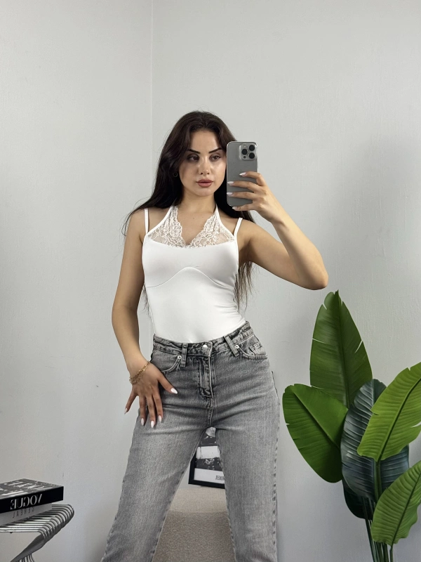 Dantel Bağlamalı Bodysuit Beyaz