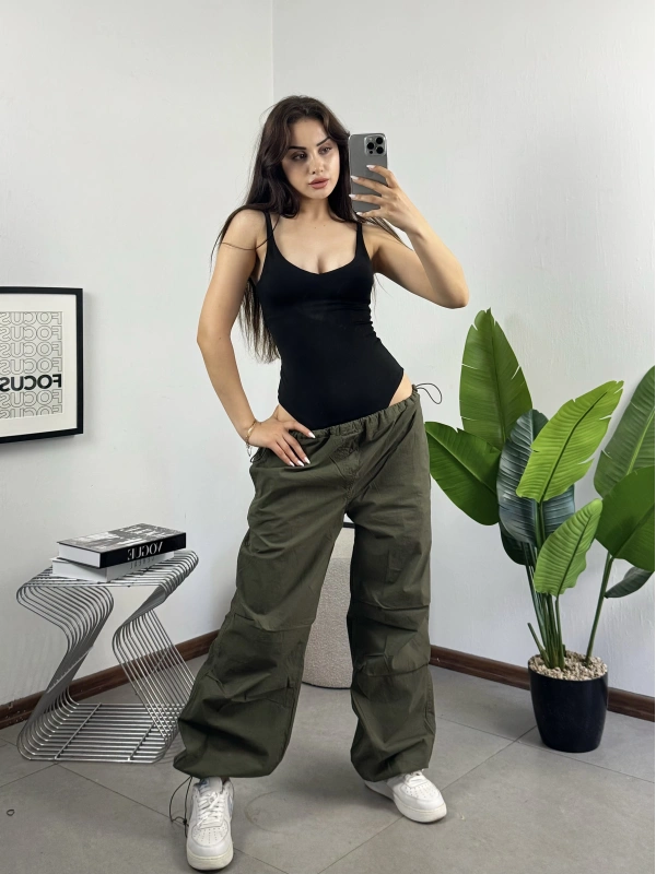 Ayarlanabilir Askılı Fit Bodysuit Siyah
