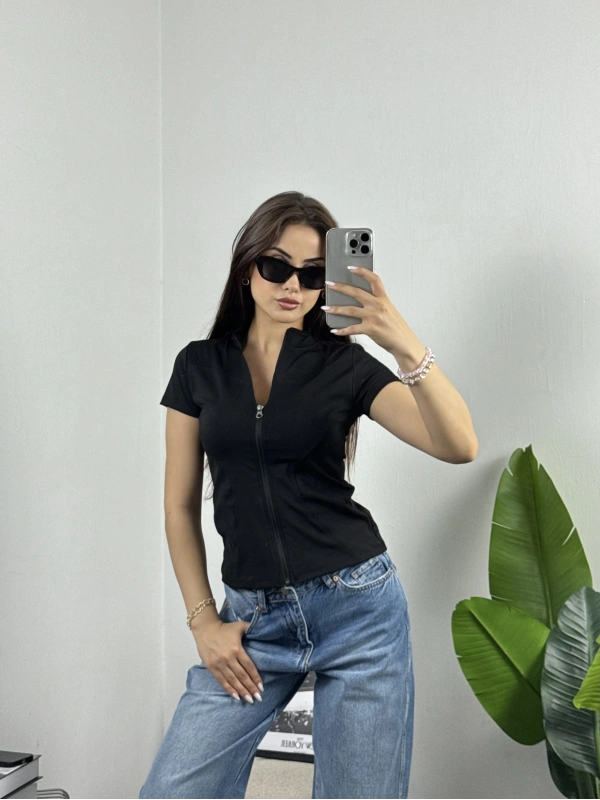 Siyah Fermuarlı Crop Spor Ceket