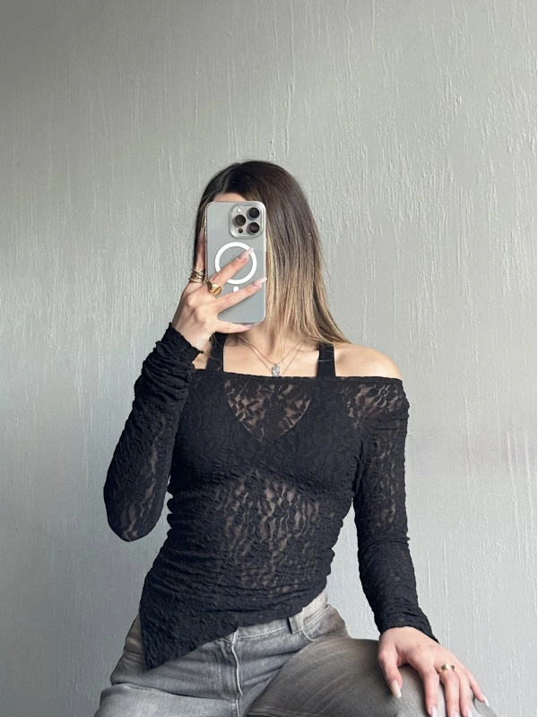 Dantel Asimetrik Kesim Bluz Siyah