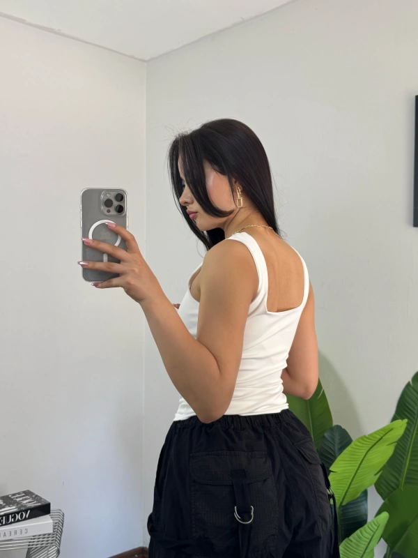 Effortless Beyaz Croptop