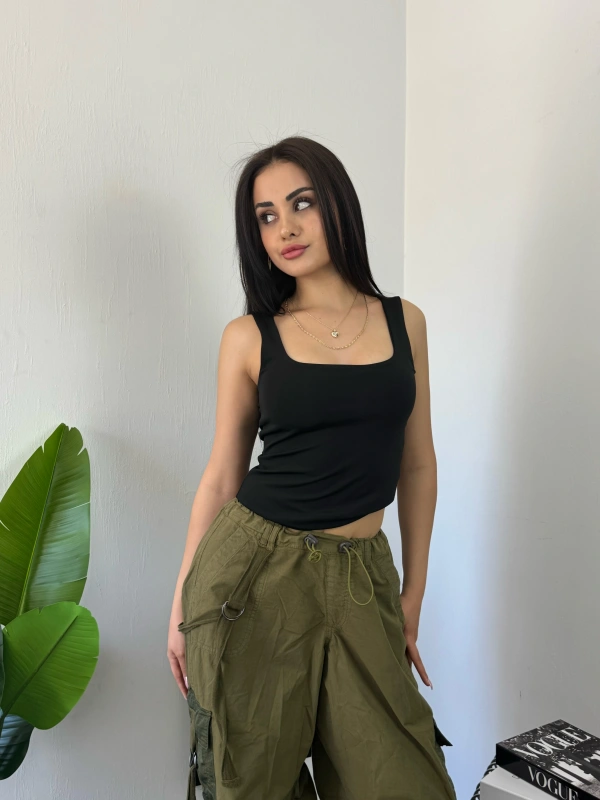 Effortless Siyah Croptop