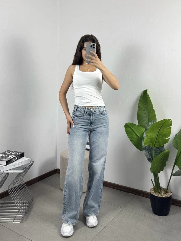 Kare Yaka Croptop Beyaz