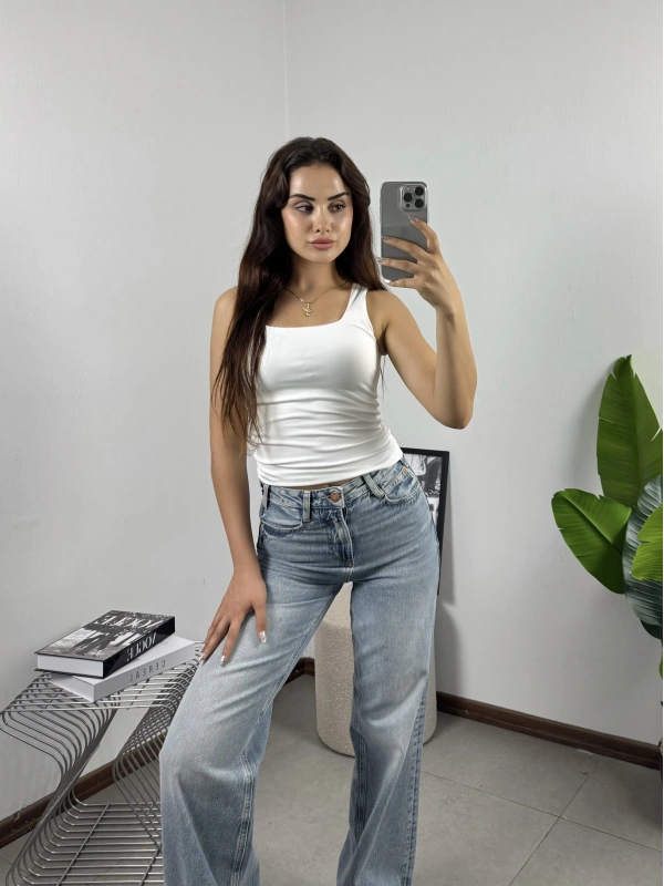 Kare Yaka Croptop Beyaz