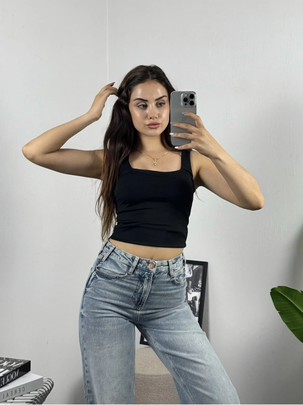 Kare Yaka Croptop Siyah