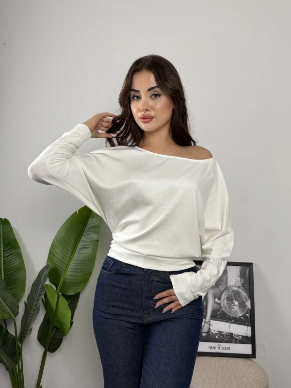 Milena Düşük Omuz Rahat Kesim Bluz Beyaz