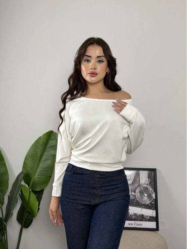 Milena Düşük Omuz Rahat Kesim Bluz Beyaz