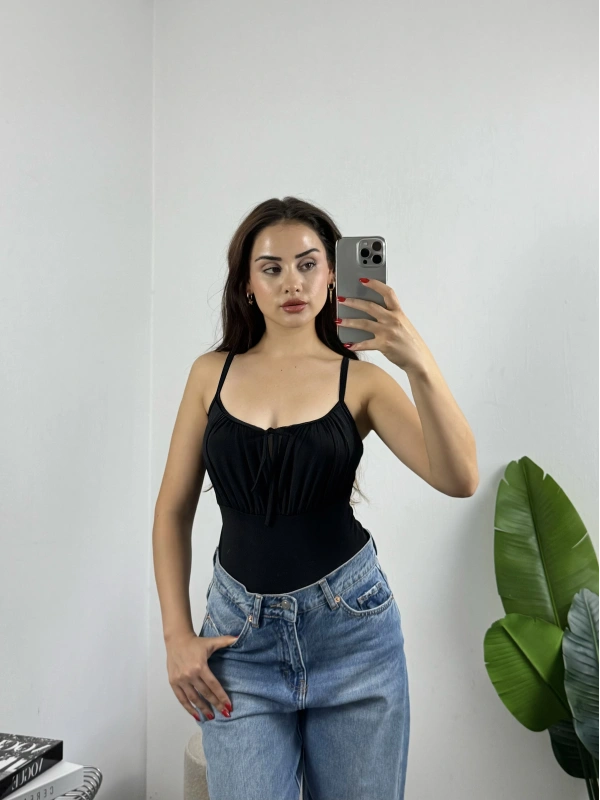 Önü Bağlamalı Siyah Bodysuit