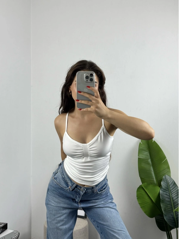 Önü Büzgülü Beyaz Basic Croptop