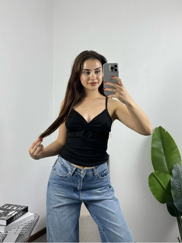 Önü Büzgülü Siyah Basic Croptop