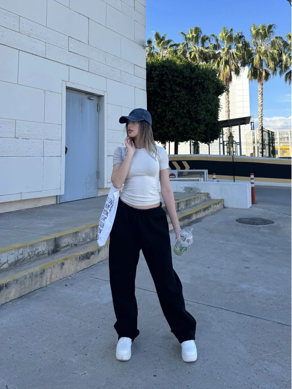 Oysho Krem Slim Fit Basic Crop