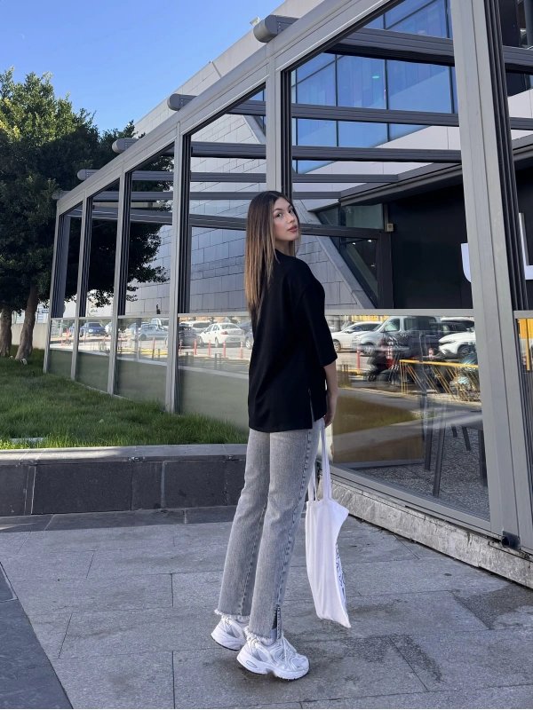 Soft Street Siyah Basic Yırtmaçlı Tshirt