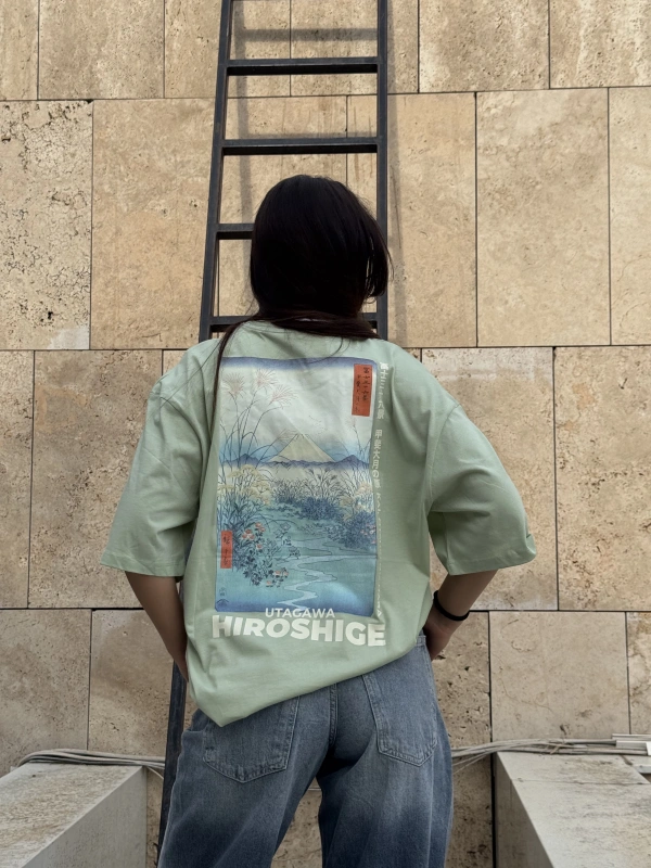 Utagawa Hiroshige Unisex Oversize Tshirt