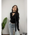 Choker Detaylı Drapeli Bluz Siyah