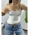 Dantel Detaylı Beyaz Basic Uzun Croptop
