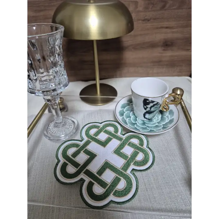 2li Yeşil Sonsuz Aşk Kelt Düğümü Sembol Tasarımlı Modern Kokteyl Kahve Sunum Peçetesi 15cm