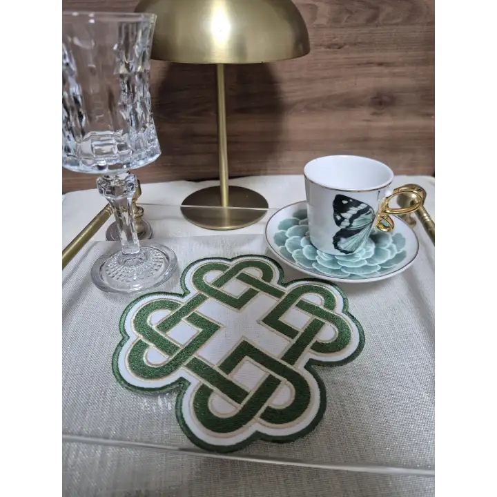 2li Yeşil Sonsuz Aşk Kelt Düğümü Sembol Tasarımlı Modern Kokteyl Kahve Sunum Peçetesi 15cm