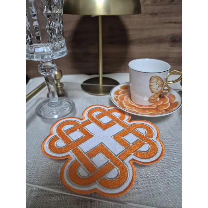 6 lı Set Karışık Renkte Sonsuz Aşk Kelt Düğümü Sembol Tasarımlı Modern Kokteyl Kahve Sunum Peçetesi 15cm