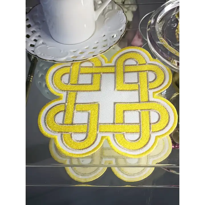 2li Sarı Sonsuz Aşk Kelt Düğümü Sembol Tasarımlı Modern Kokteyl Kahve Sunum Peçetesi 15cm