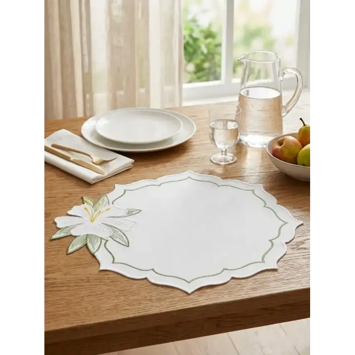 2 Kişilik Zambak Nakışlı Amerikan Servis Supla Sunum Peçetesi Hediyeli - 4 Parça Bahar Serisi