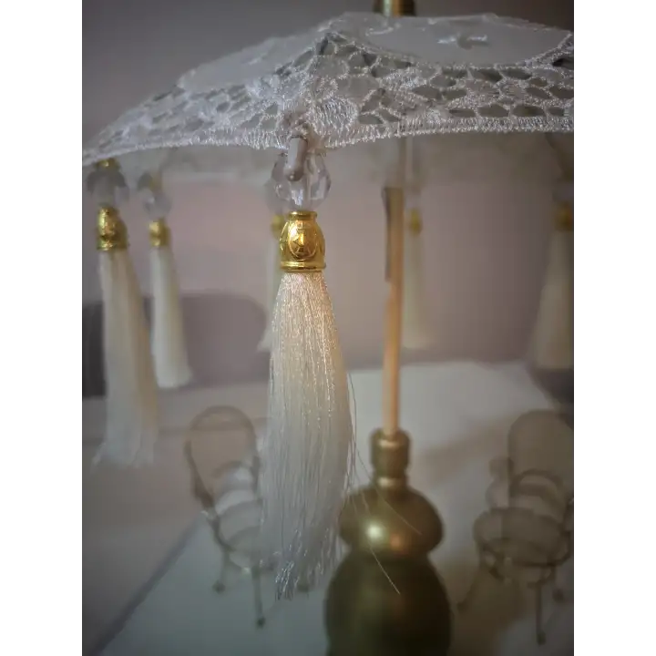 Masaüstü Dantelli Gold Detaylı Dekoratif Sunum Bali Şemsiyesi