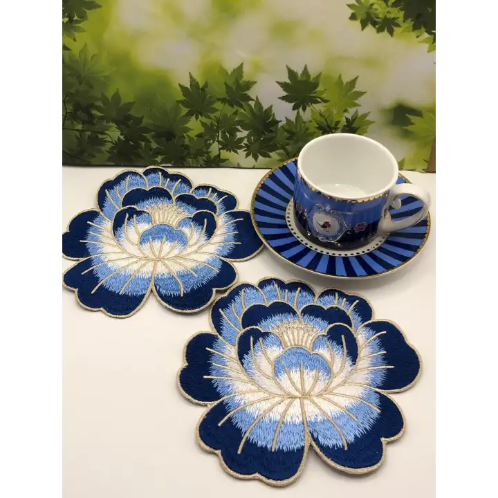 2 Adet Mavi Gül Nakışlı Sunum ve Kokteyl Peçetesi 14x13cm