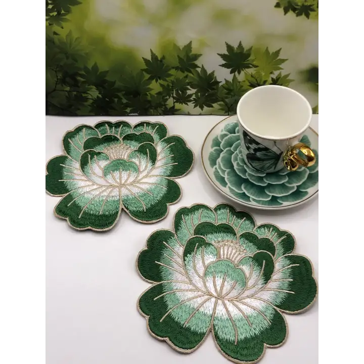 2 Adet Yeşil Gül Nakışlı Sunum ve Kokteyl Peçetesi 14x13cm