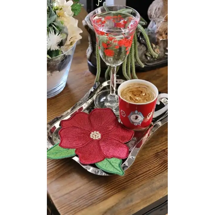 Agbtrend Kırmızı Manolya Nakışlı Sunum ve Kokteyl Peçetesi