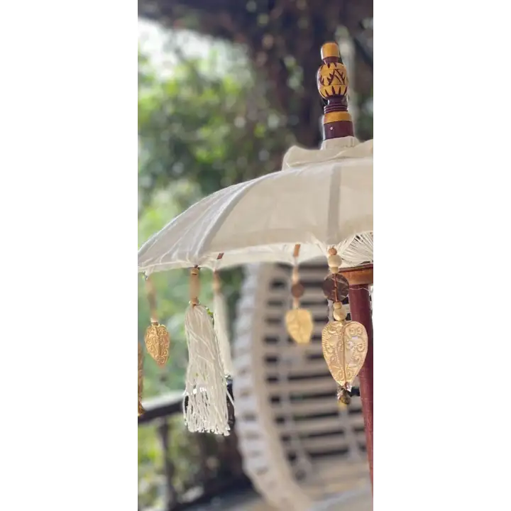 Dekoratif Bali Şemsiyesi Krem Rengi 77cm Püsküllü ve Boncuklu Bohem Dekoru